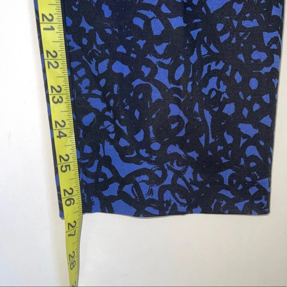 Ann Taylor Chelsea Crop Black & Blue Printed High Rise Pants 10 Women’s - Picture 10 of 13